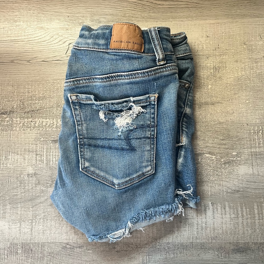 AMERICAN EAGLE JEAN SHORTS